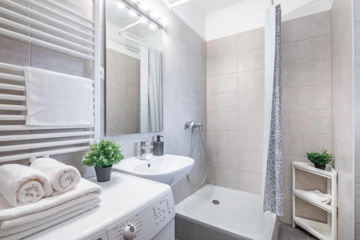 Cute Central Apartment With Balcony Budapest Eksteriør bilde